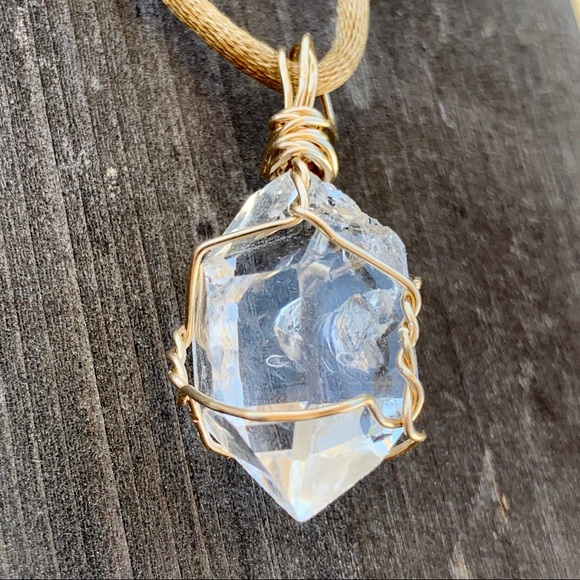 Hand Crafted Jewelry - 🎉HP🎉 Herkimer Diamond Pendant